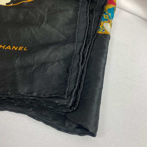 CHANEL Vintage Jewel Print Silk Scarf - Picture 13 of 14